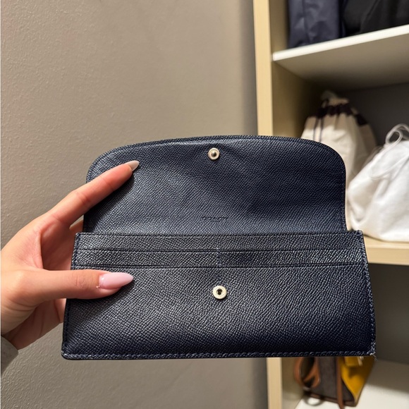 COACH wallet - Picture 2 of 4